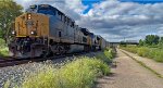 CSX 7246 leads M276.